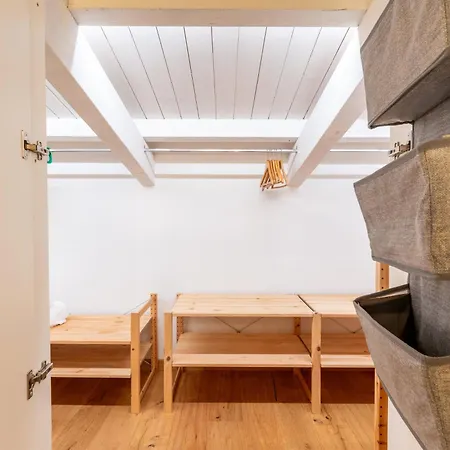 Suede Loft Retreat, Charm, Relax Private Parking